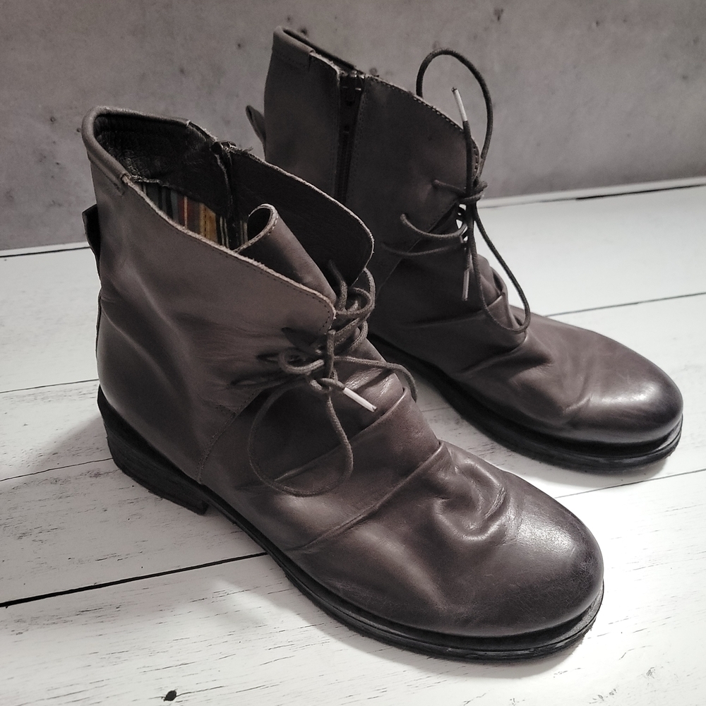 Eric Michael, Ursula, Dark Grey, Size 40 (81/2-9) Combat Boots